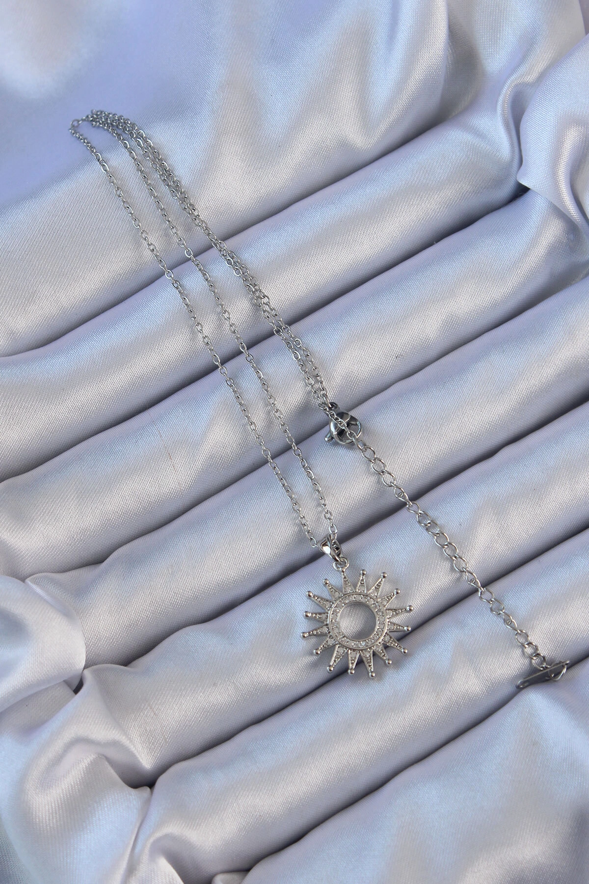 316L Çelik Zincir Gümüş Renk Zirkon Taşlı Parlayan Güneş Kolye-1