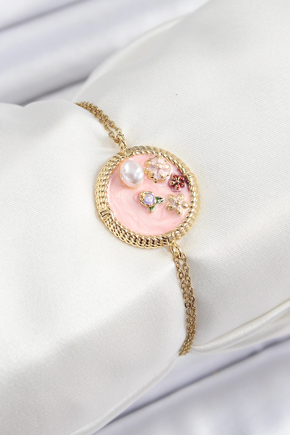 316L Çelik Zincir Pembe Mineli Sanatsal Portre İnci Detaylı Çiçek Model Gold Renk Kadın Bileklik-0