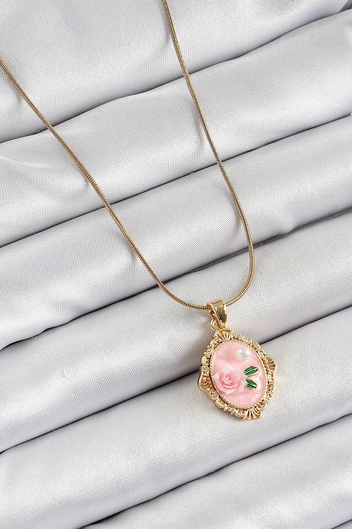 316L Çelik Zincir Pembe Sanatsal Portre İnci Detaylı Gül Figürlü Model Gold Renk Kadın Kolye-1