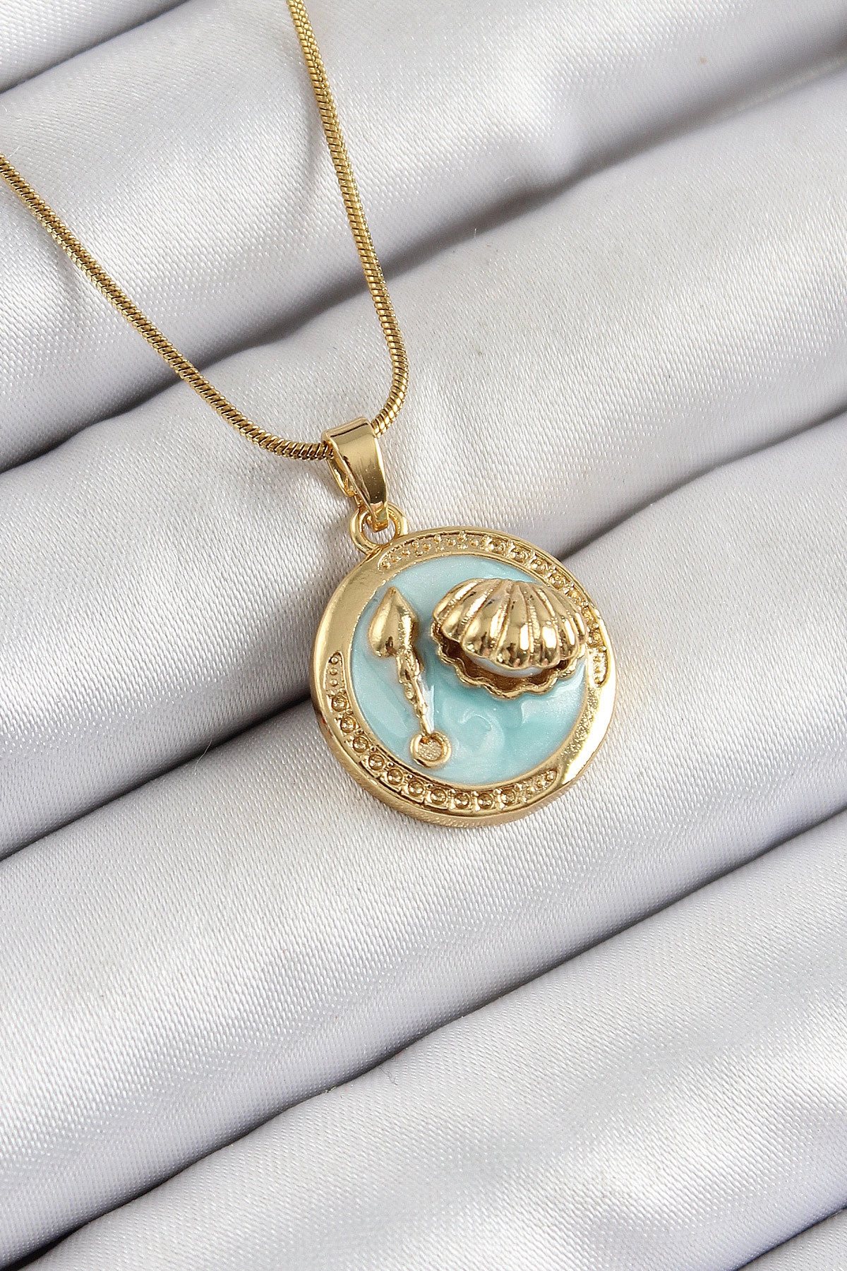 316L Çelik Zincir Turkuaz Mineli Sanatsal Portre İstiridye Model Gold Renk Kadın Kolye-0