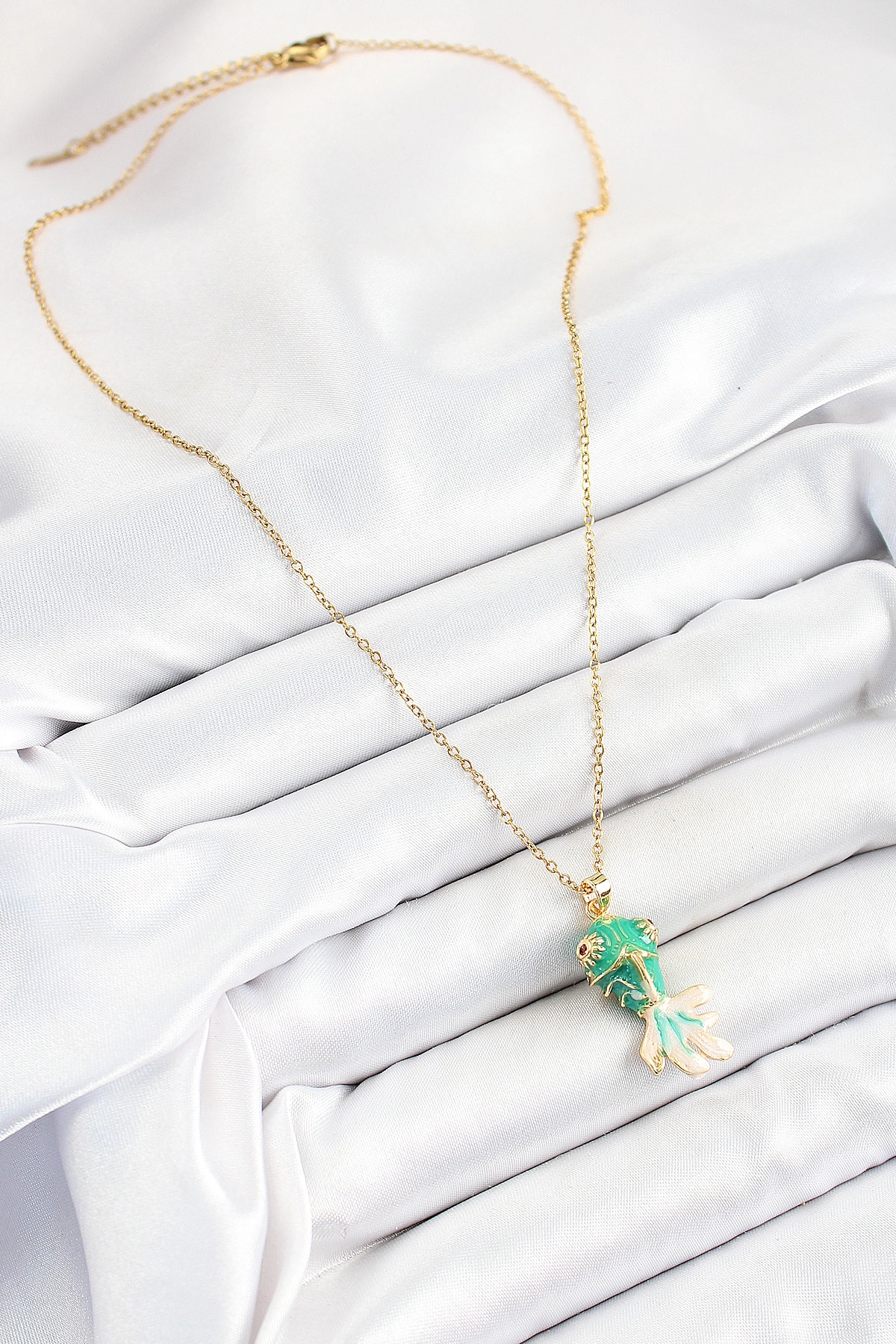 316L Çelik Zincir Yeşil Balık Model Gold Renk Kadın Kolye-1