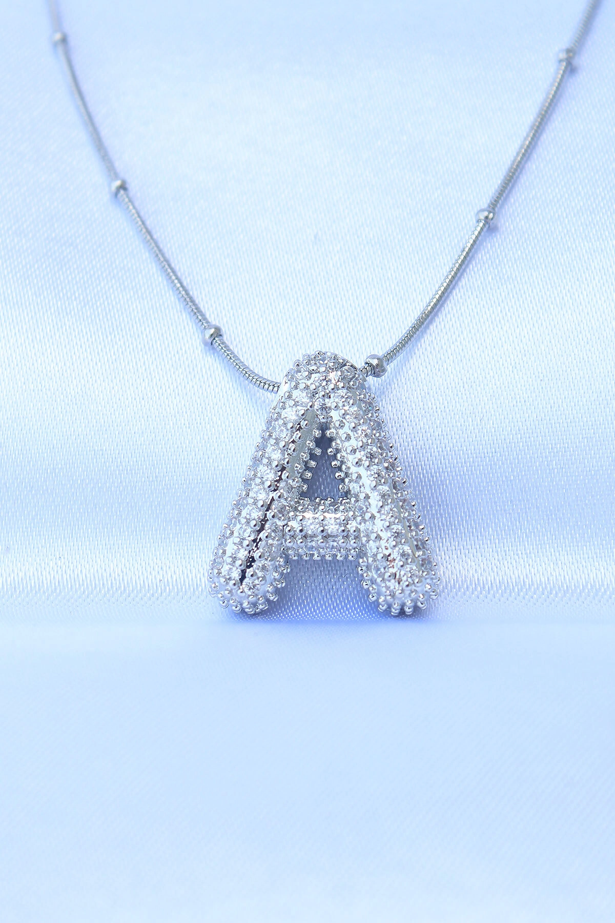 316L Çelik Zincirli Zirkon Taşlı A Harfli Gümüş Renk Bubble Kolye-0