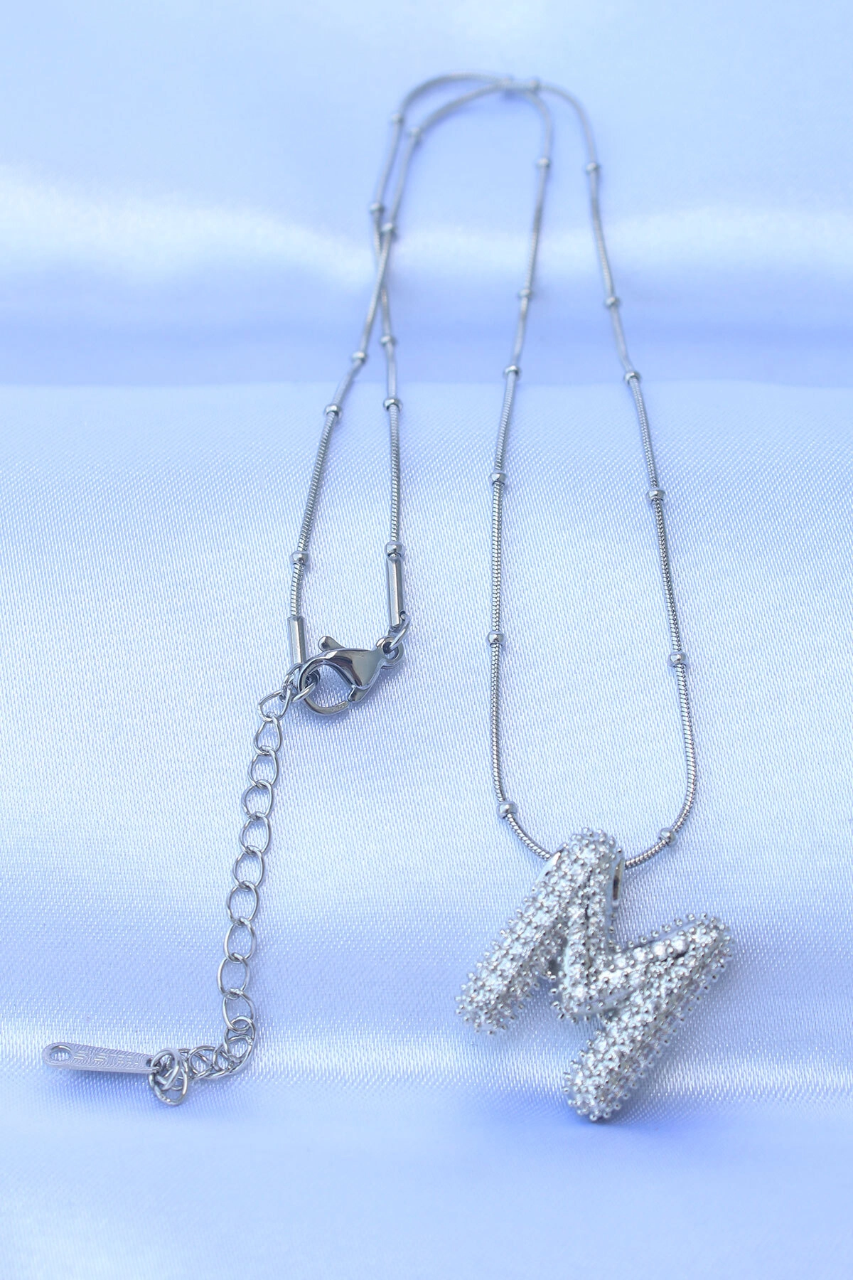 316L Çelik Zincirli Zirkon Taşlı M Harfli Gümüş Renk Bubble Kolye-1