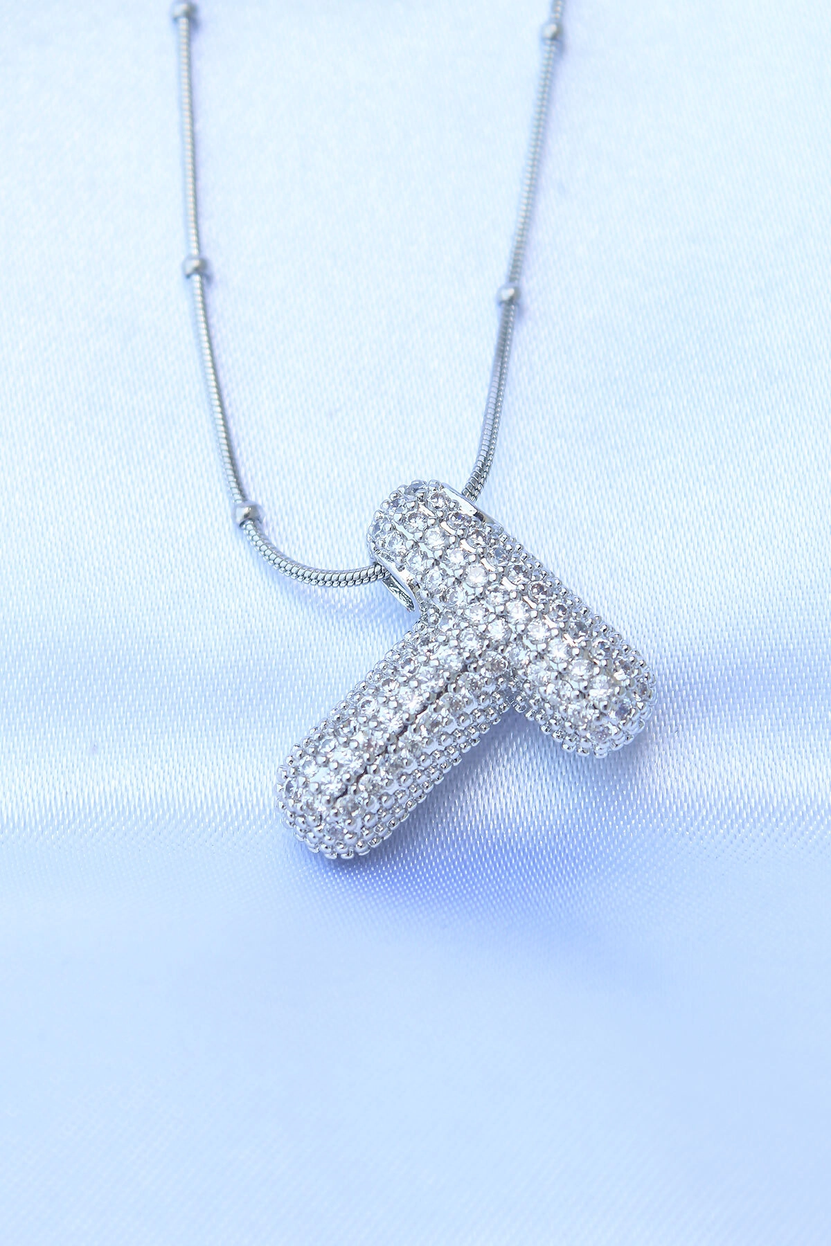 316L Çelik Zincirli Zirkon Taşlı T Harfli Gümüş Renk Bubble Kolye-0