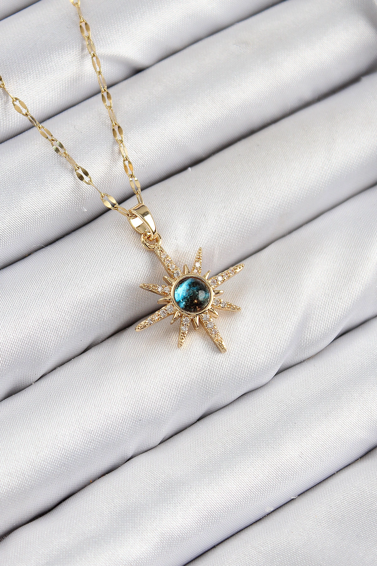 316L Çelik Zirkon Taşlı Kutup Yıldızı Model Gold Renk Kadın Kolye-0