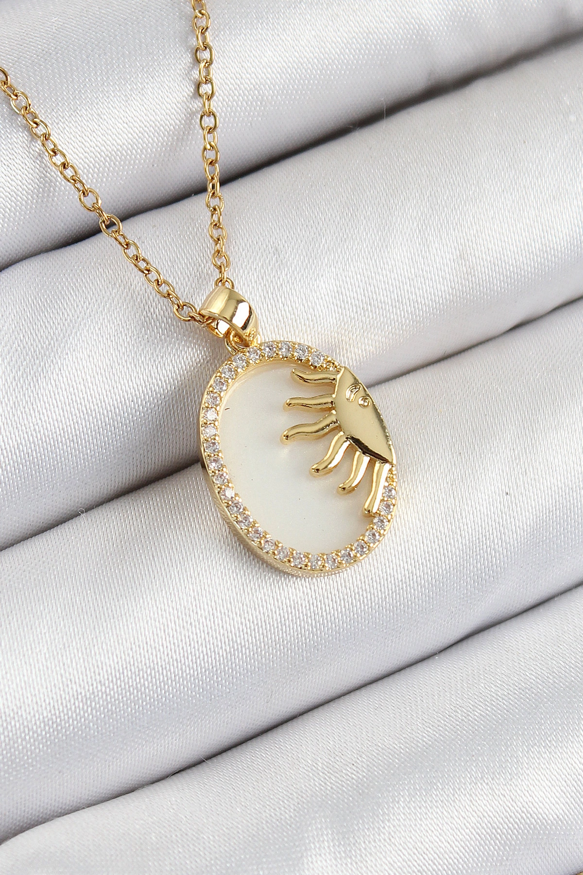 316L Çelik Zirkon Taşlı Yarım Güneş Model Gold Renk Kadın Kolye-0