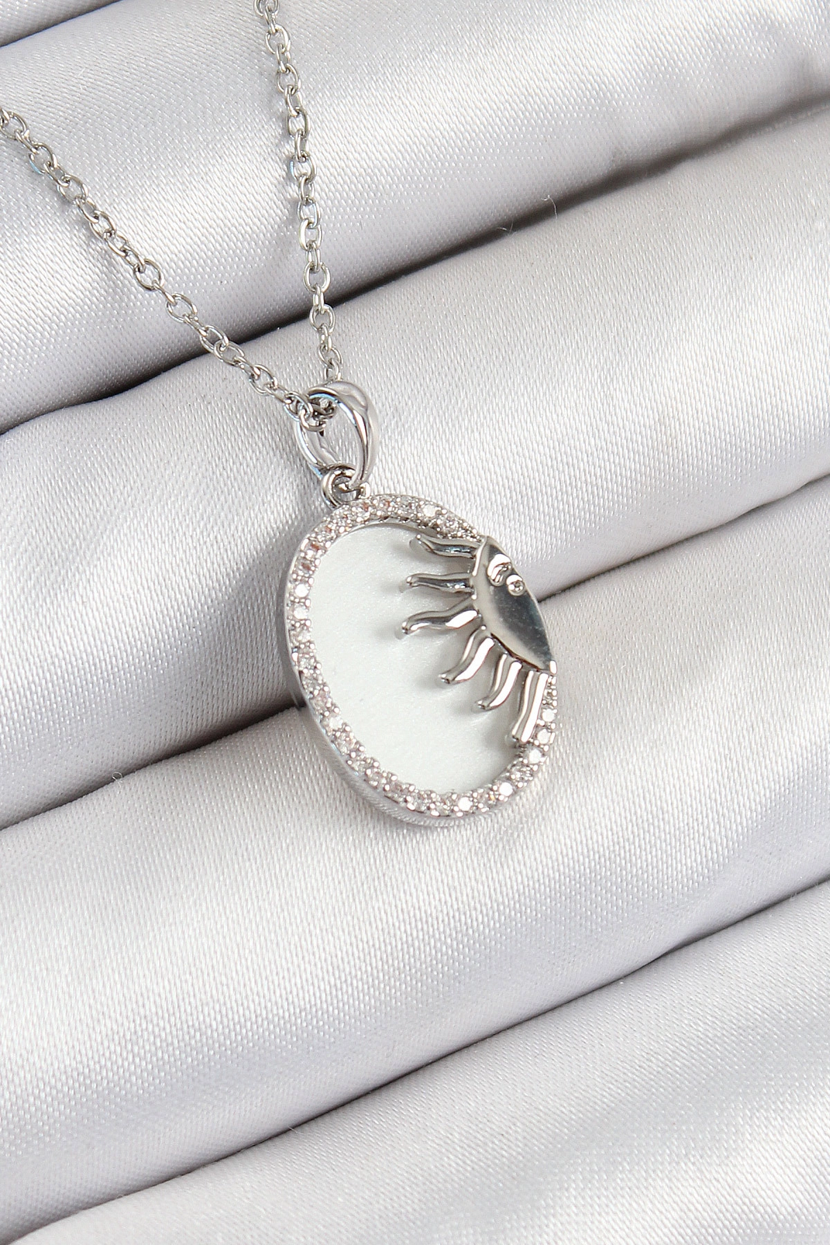 316L Çelik Zirkon Taşlı Yarım Güneş Model Gümüş Renk Kadın Kolye-0