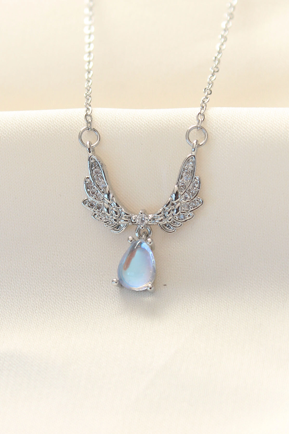 316L Zinciri Çelik Zirkon Taşlı Gümüş Renk Kanatlı Damla Kolye-0