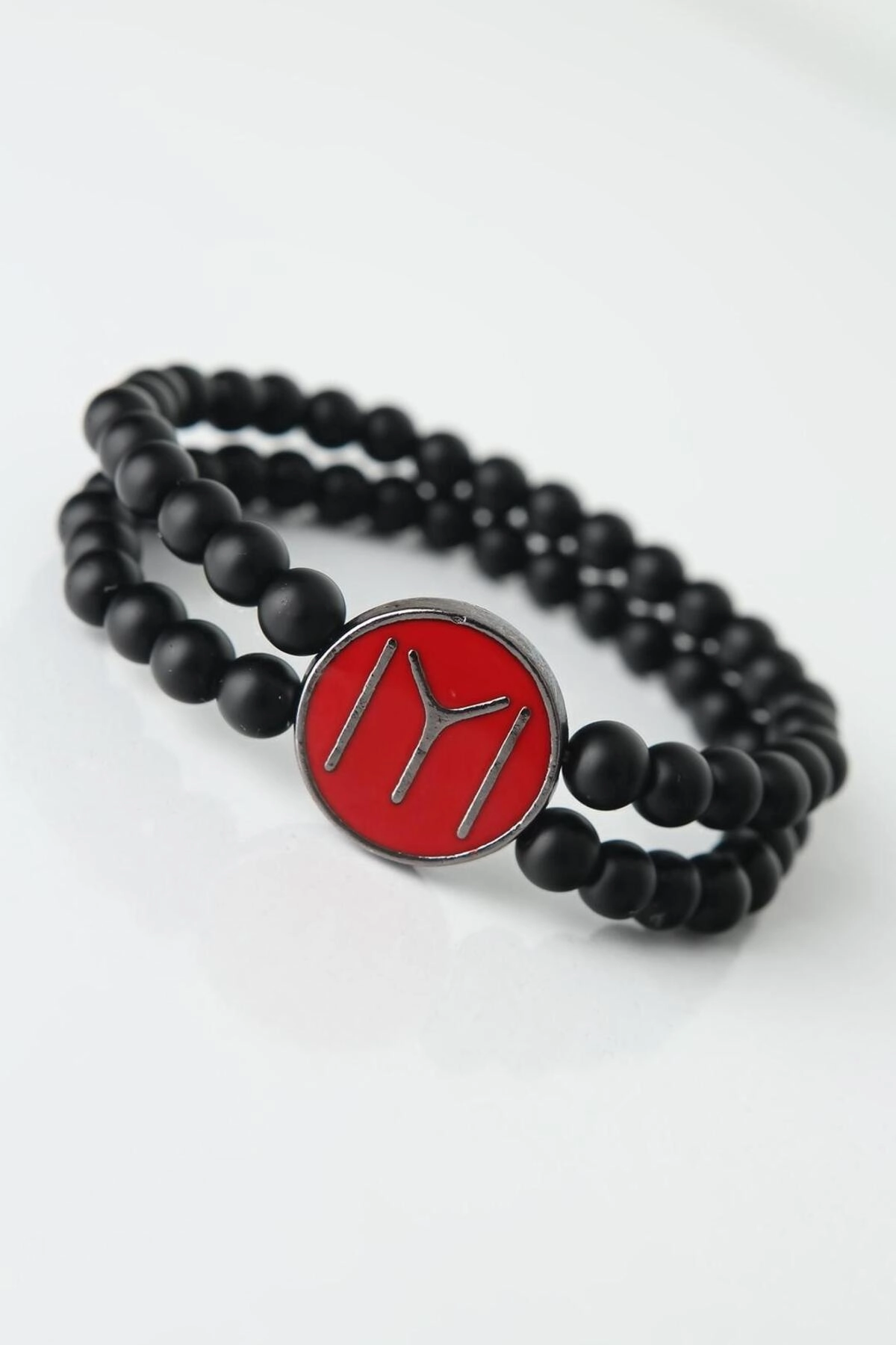 Bordo Renkli Metal Üzerine Füme Kayı Boyu Figürlü Siyah Renk Çift Sıra Doğal Taş Erkek Bileklik-0