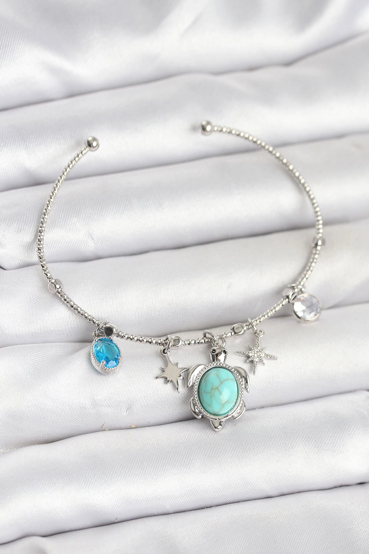 Caretta Caretta Charmlı Gümüş Renk Kadın Bileklik-0