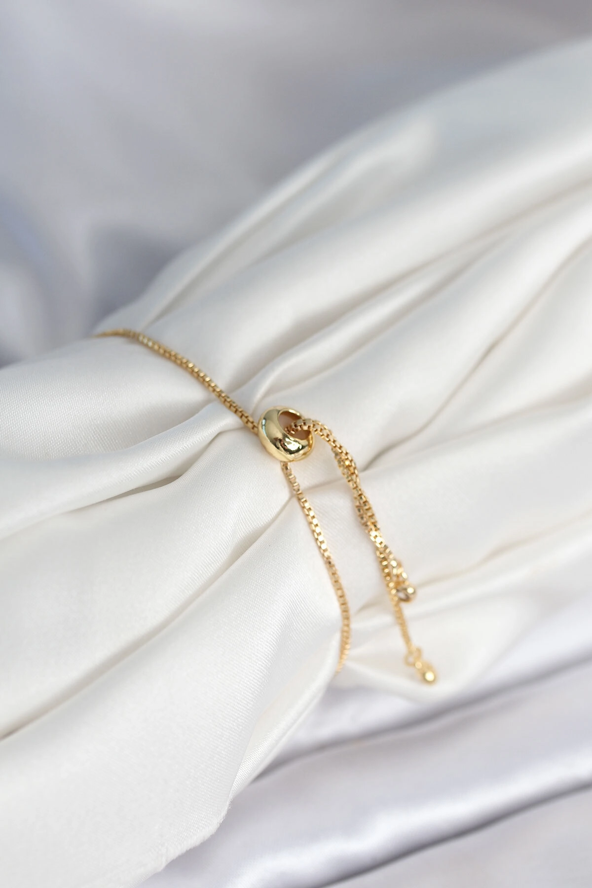 Çiçek Model Asansörlü Gold Renk Kadın Bileklik-1