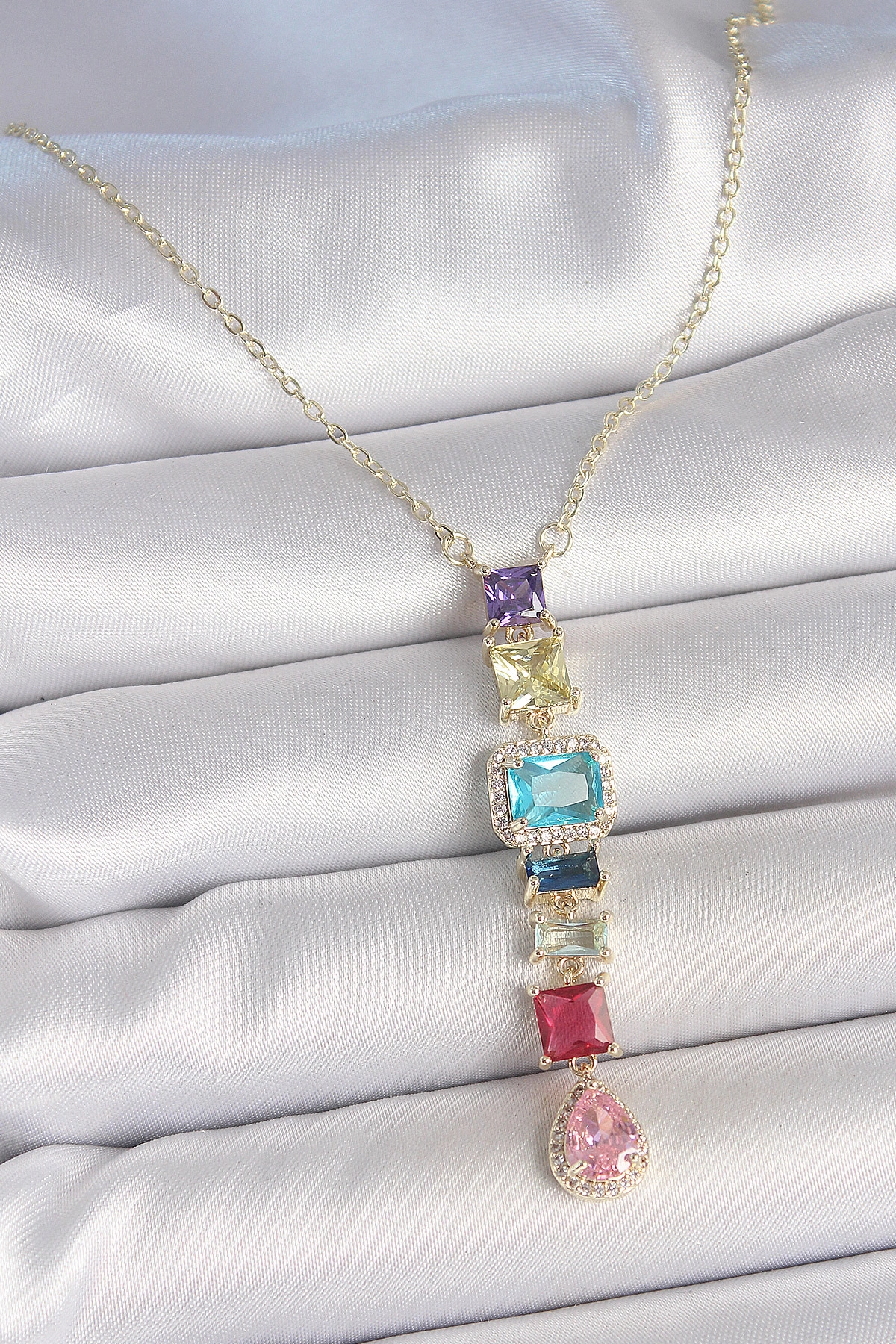 Gold Karışık Renk Zirkon Taşlı Y Pirinç Kolye-0