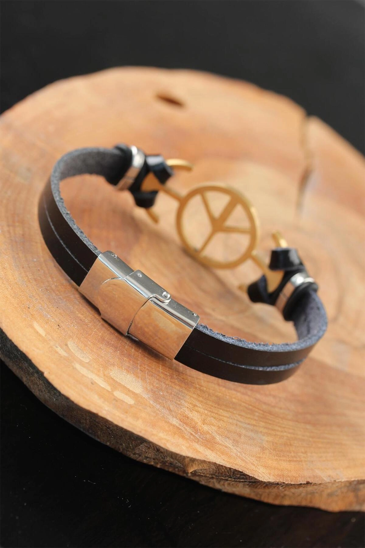 Gold Renk Barış Figürlü Metal Aksesuarlı Siyah Renk Deri Erkek Bileklik-1
