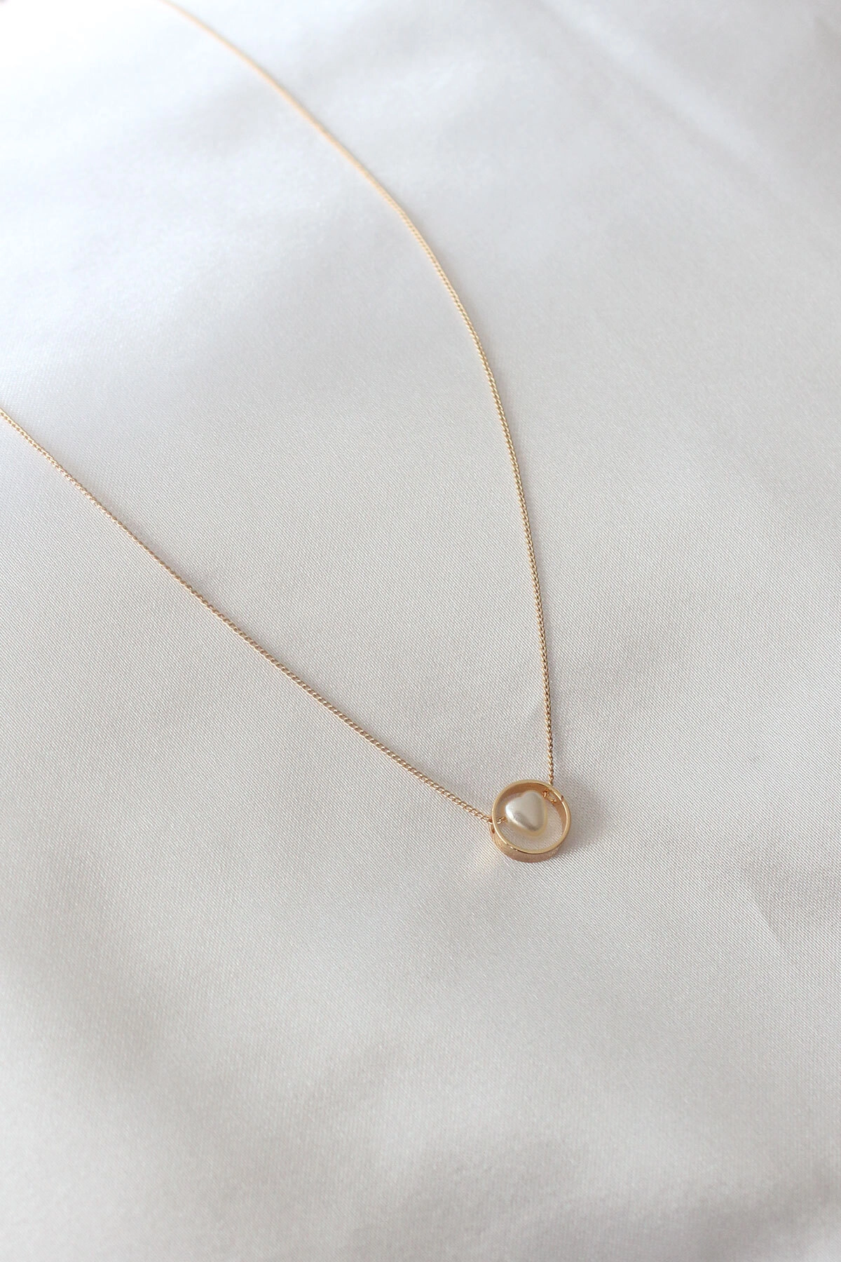 Gold Renk Minimal Kalp Figür Kadın Kolye-0