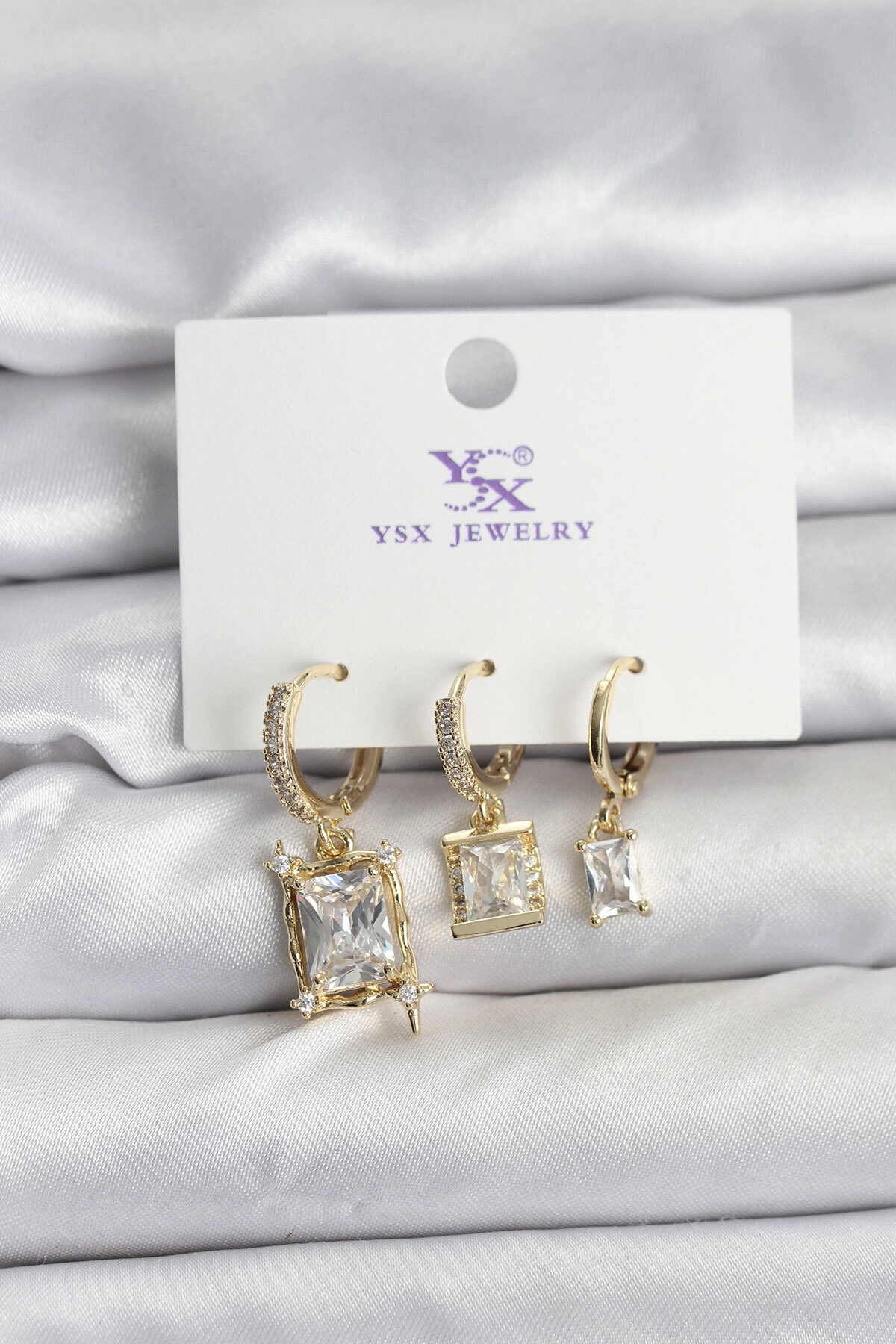 Gold Renk Zirkon Taşlı Kadın Küpe-0