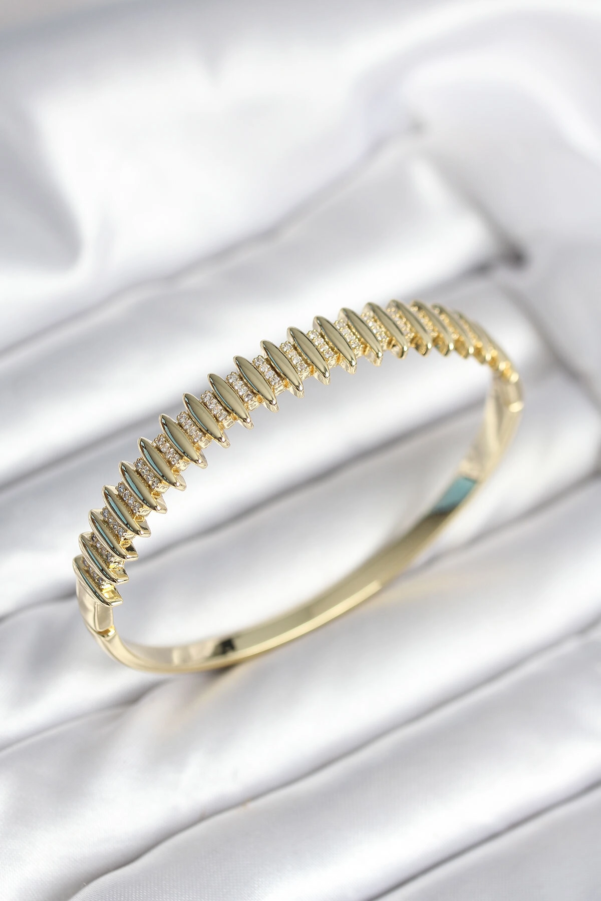 Gold Renk Zirkon Taşlı Pirinç Kadın Kelepçe-0