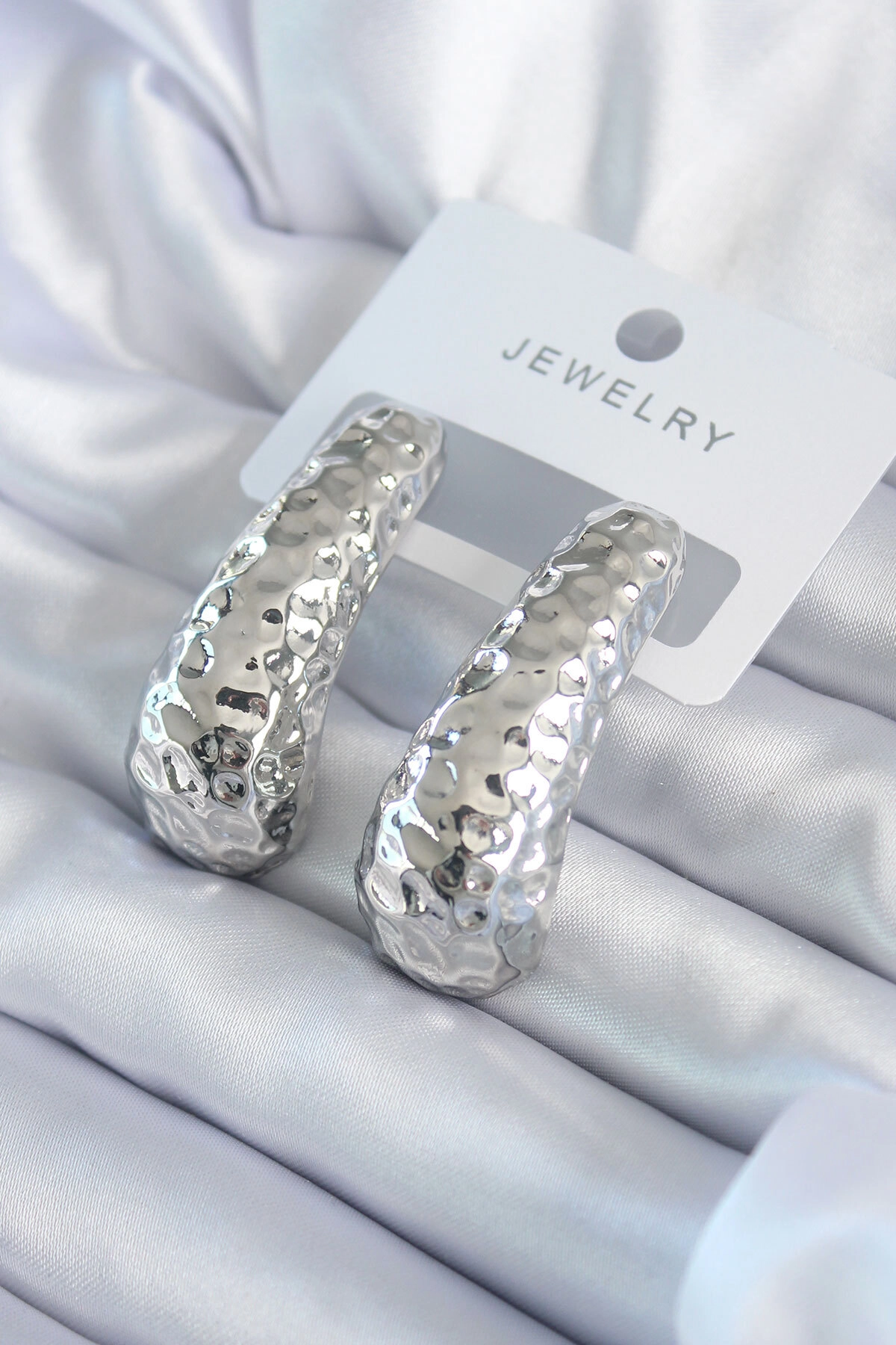 Gümüş Renk İşleme Detay Pirinç Kadın Küpe-0