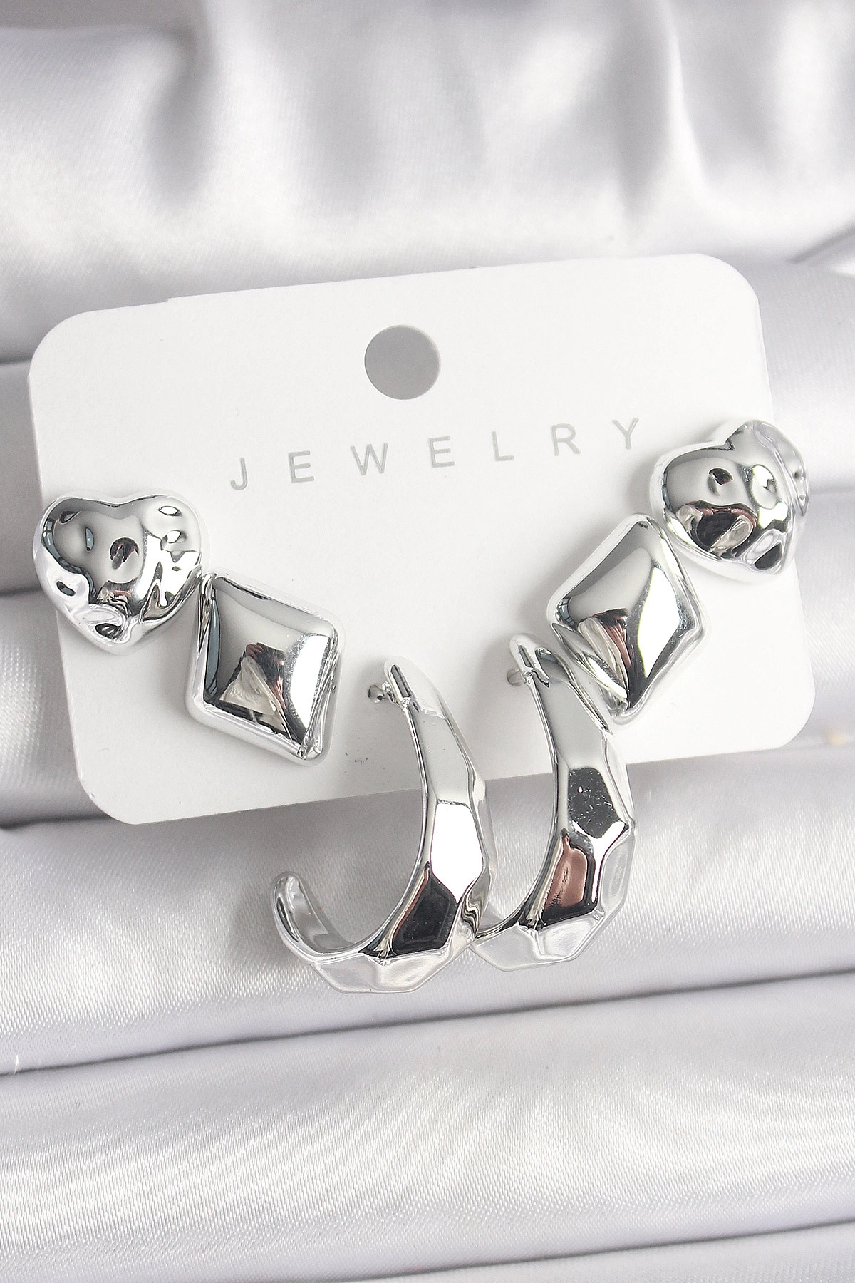 Gümüş Renk Kalp Halka Figür CCB Plastik Kadın Küpe Seti-0