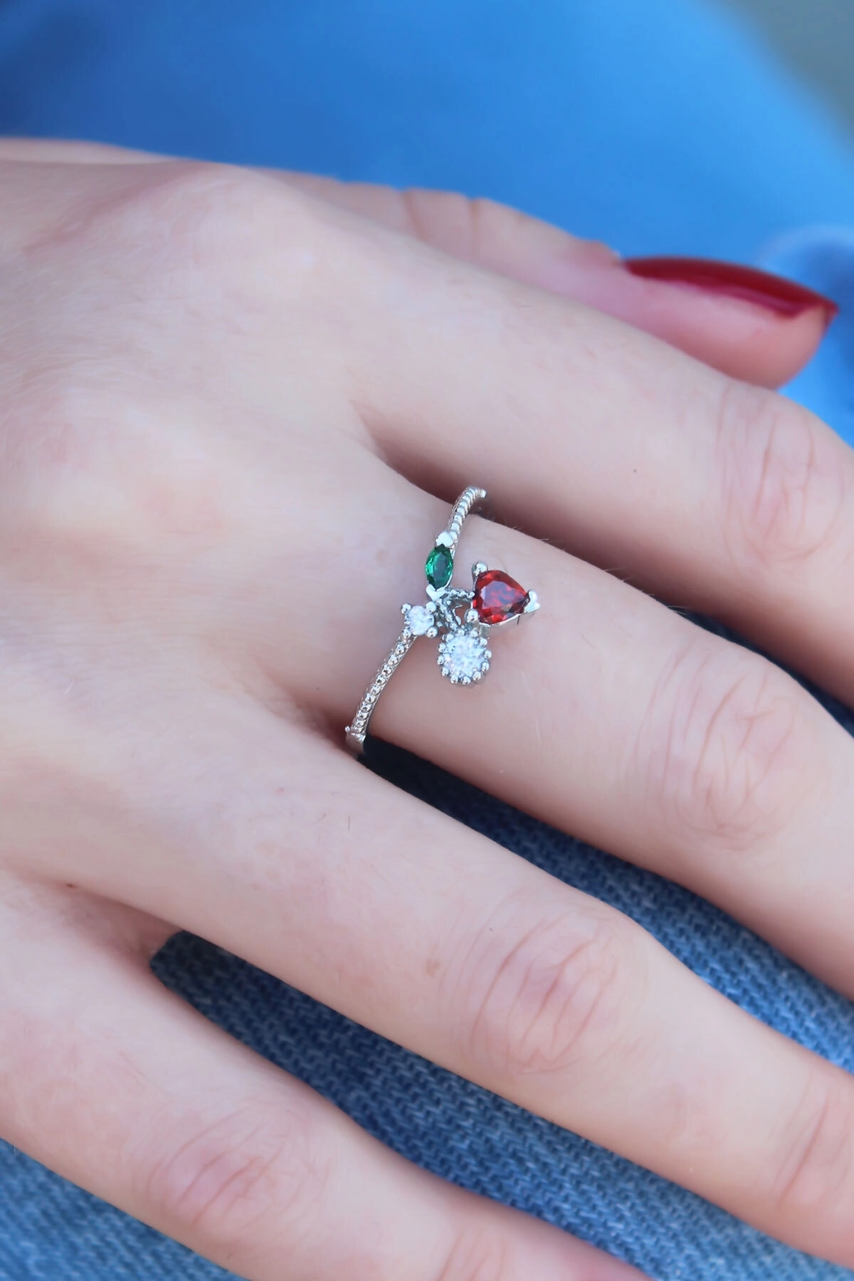 Gümüş Renk Kiraz Model Zirkon Taşlı Kadın Yüzük-0