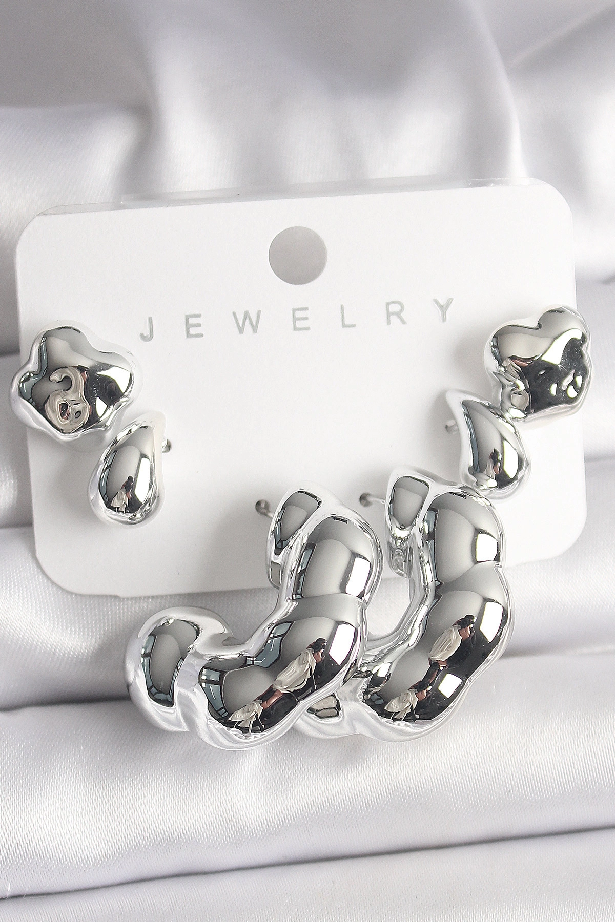 Gümüş Renk Yonca Damla Halka Model CCB Plastik Kadın Küpe Seti-0