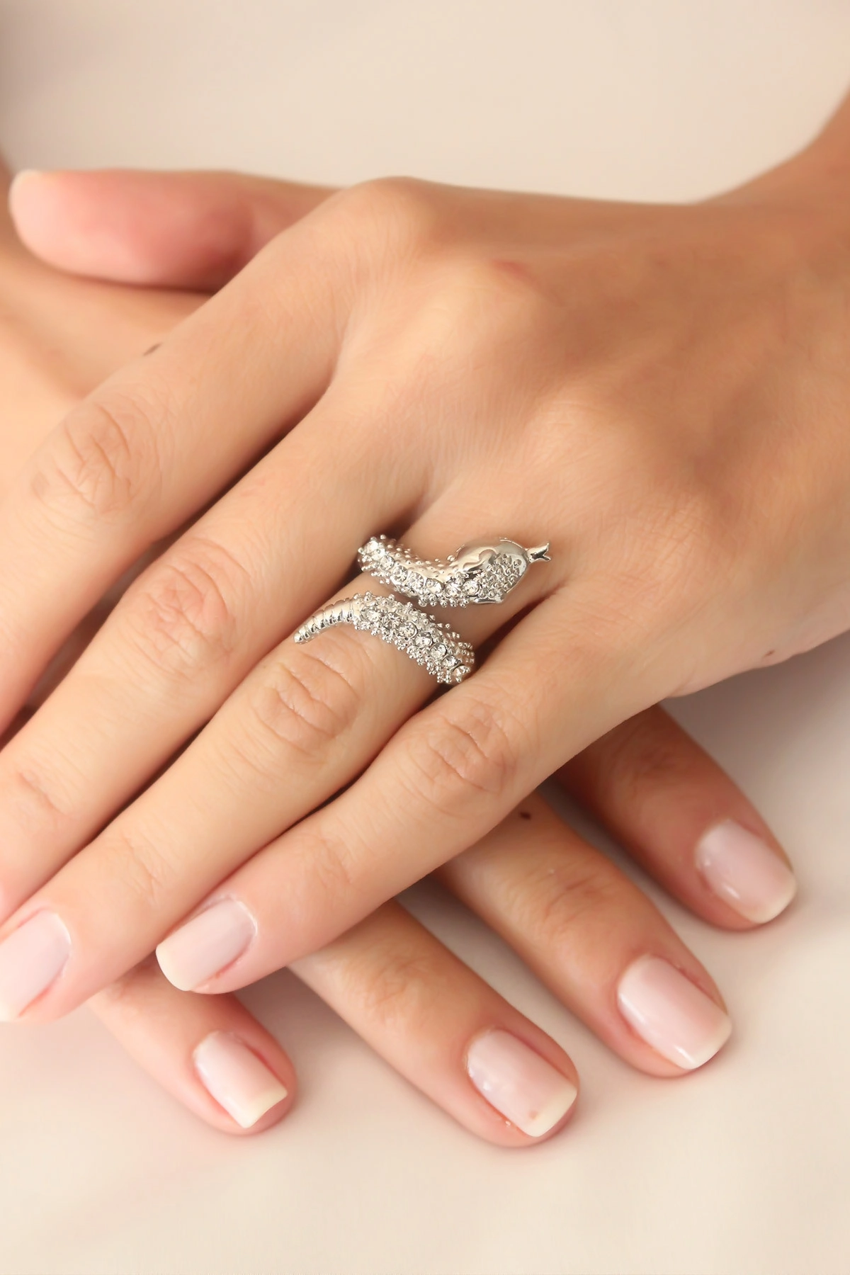 Gümüş Renk Zirkon Taşlı Ayarlanabilir Kadın Yılan Yüzük-1