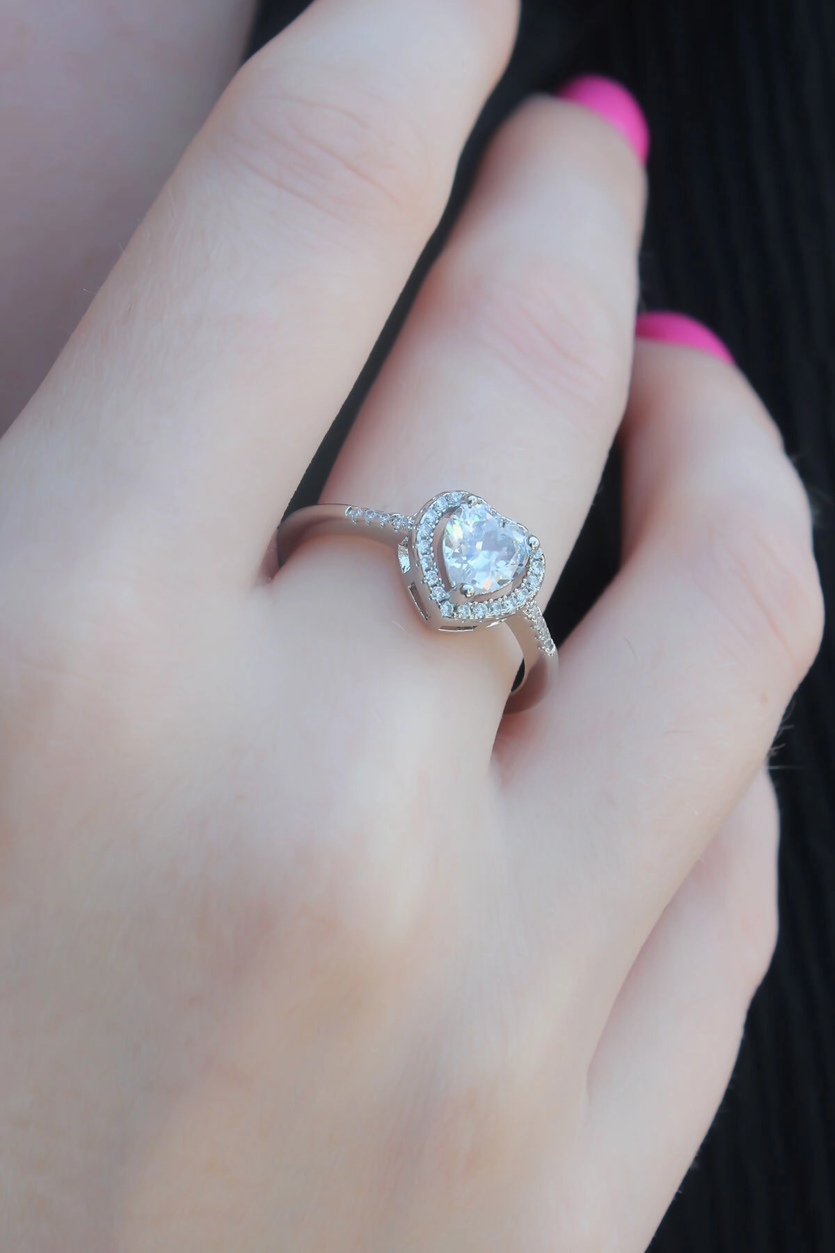 Gümüş Renk Zirkon Taşlı Kalp Model Charm Pirinç Kadın Yüzük-1