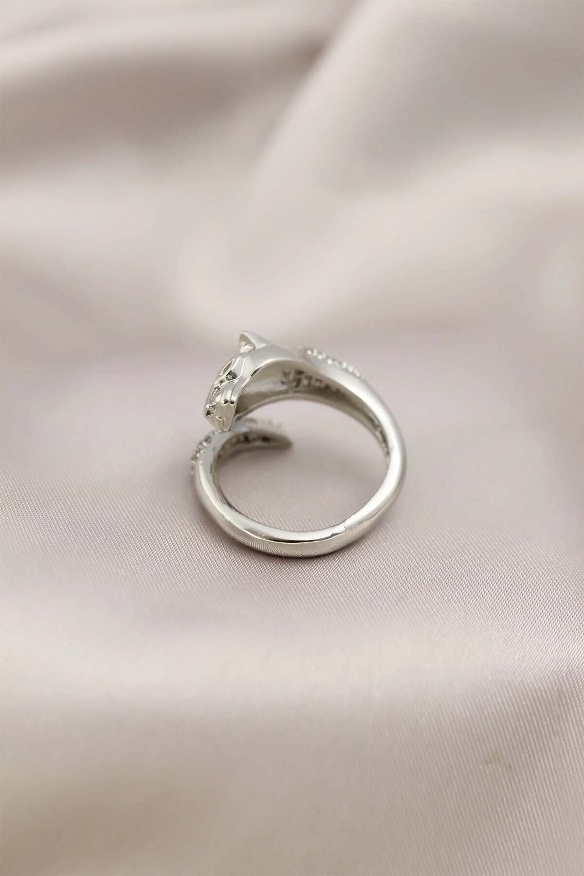 Gümüş Renkli Metal Kaplan Model Zirkon Taşlı Kadın Yüzük-1