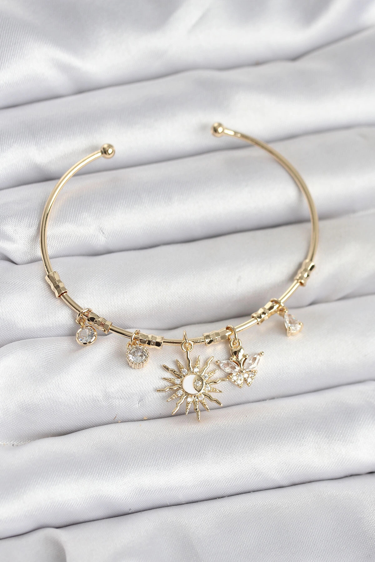 Güneş Charmlı Gold Renk Pirinç Kadın Bileklik-0