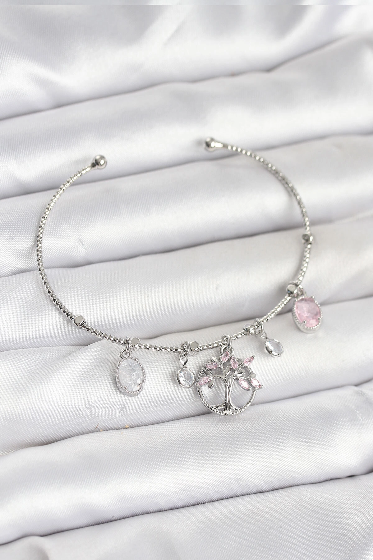 Hayat Ağacı Charmlı Gümüş Renk Pirinç Kadın Bileklik-0