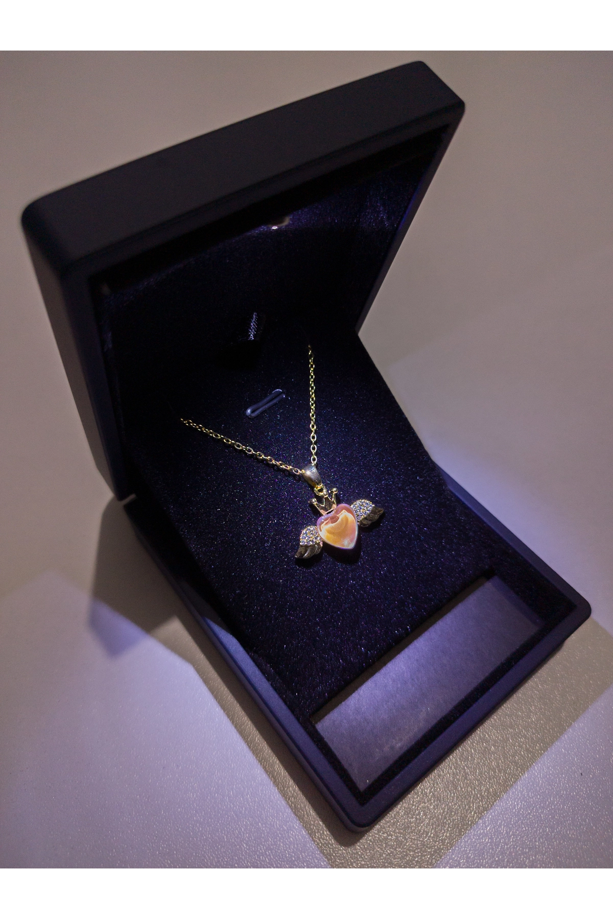 Işıklı Premium Kutuda | Kanatlı Pembe Kalp Kolye | 316l Çelik - Kararmaz | Hediye Kadın-3