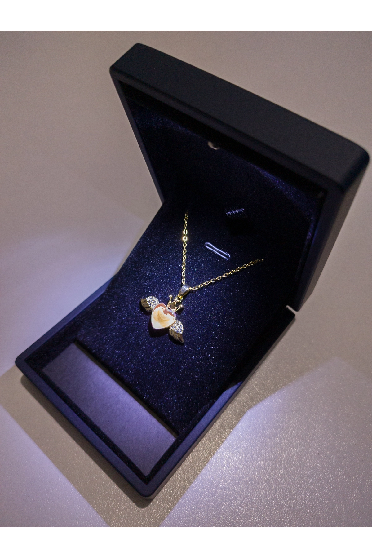 Işıklı Premium Kutuda | Kanatlı Pembe Kalp Kolye | 316l Çelik - Kararmaz | Hediye Kadın-4