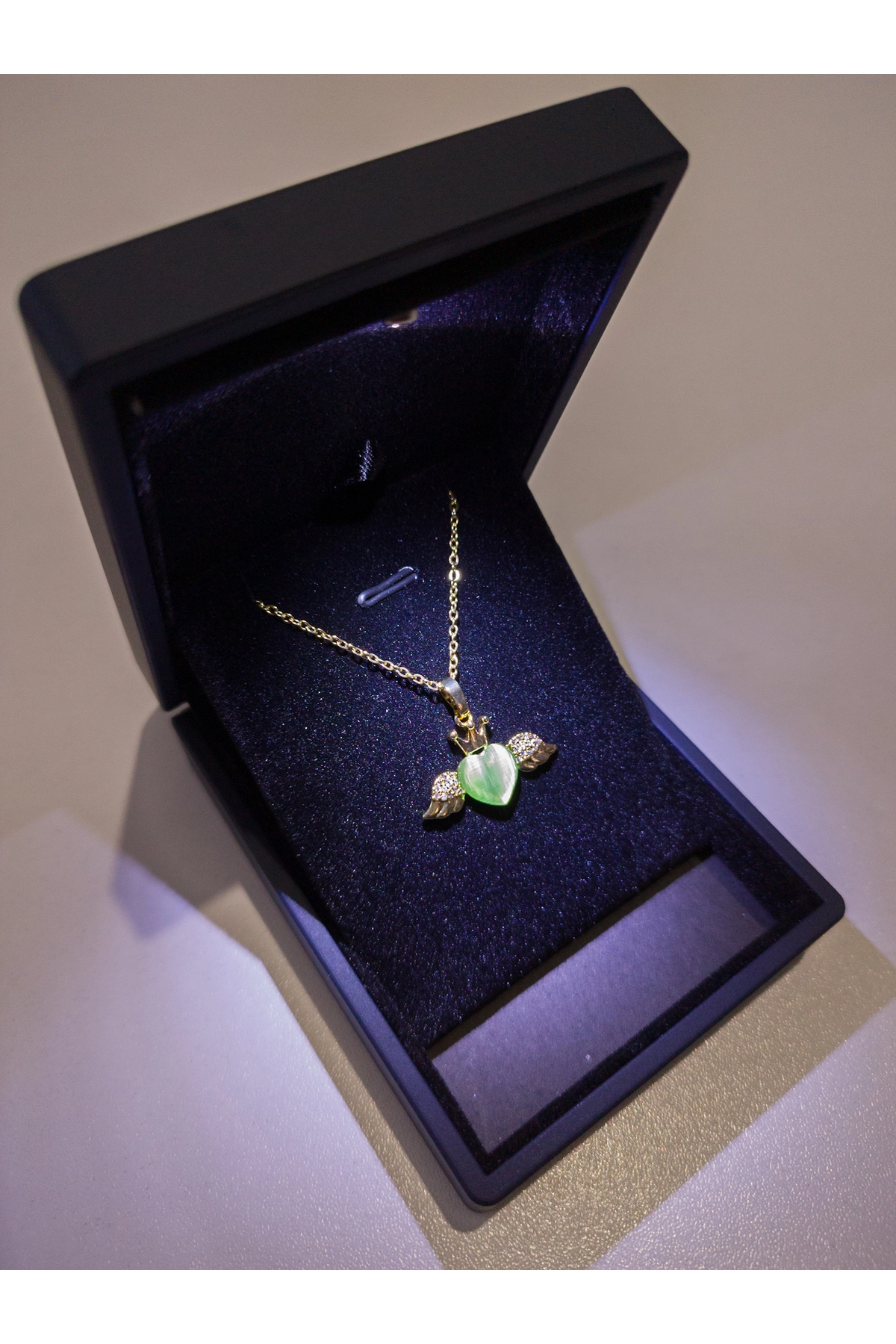 Işıklı Premium Kutuda | Kanatlı Yeşil Kalp Kolye | 316l Çelik - Kararmaz | Hediye Kadın-4