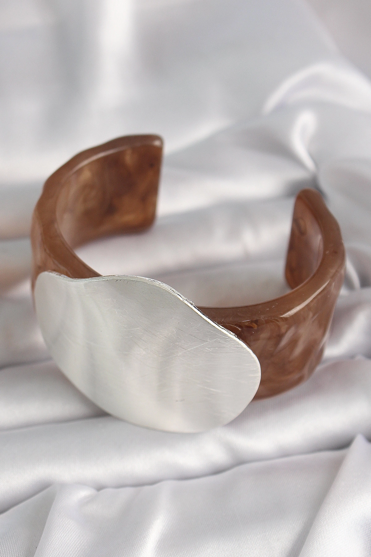 Kahverengi Mermer Desen Akrilik Plastik Gümüş Plaka Model Vintage Kadın Bilezik-1