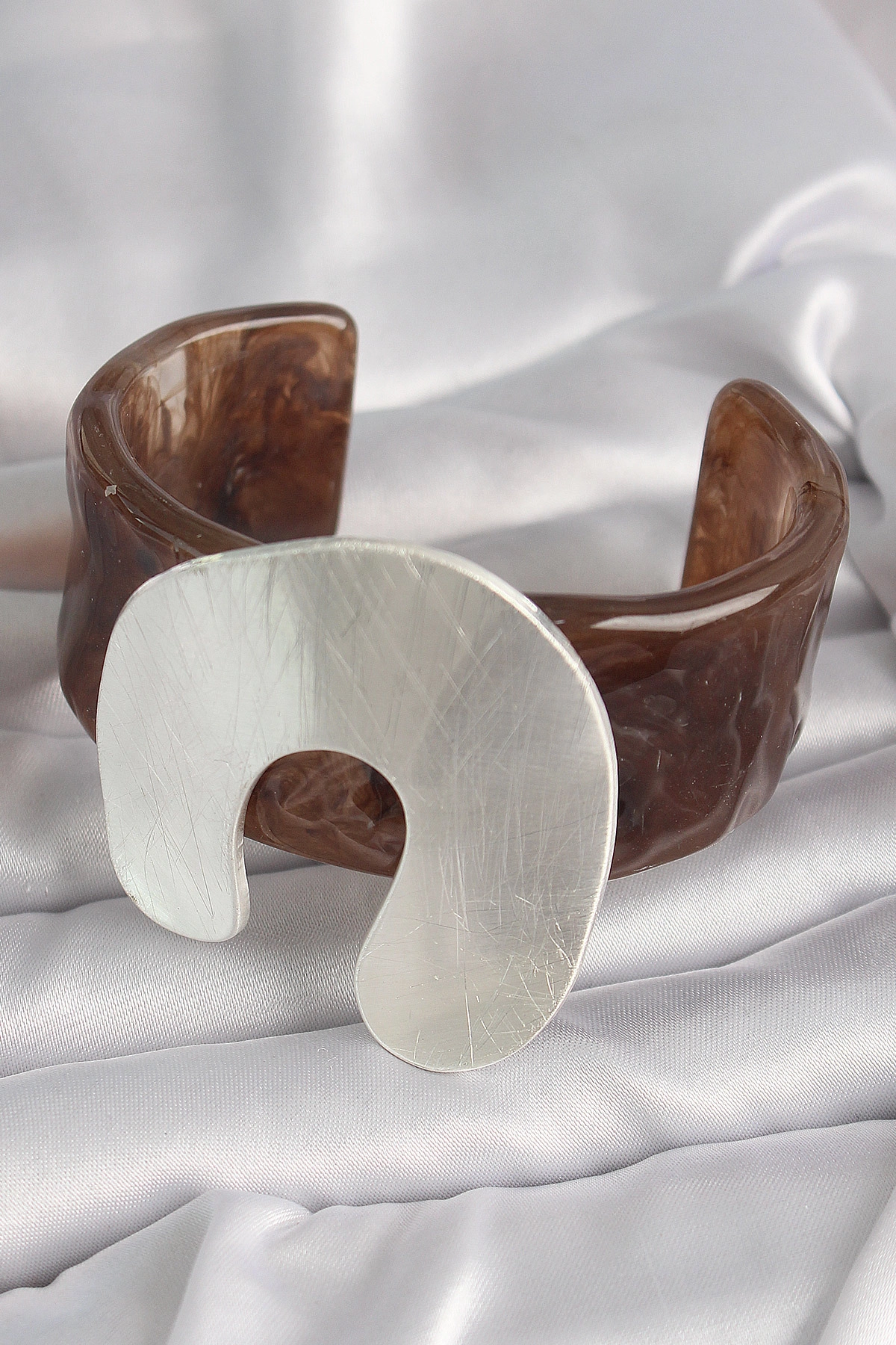 Kahverengi Mermer Desen Akrilik Plastik Gümüş Plaka Model Vintage Kadın Bilezik-1