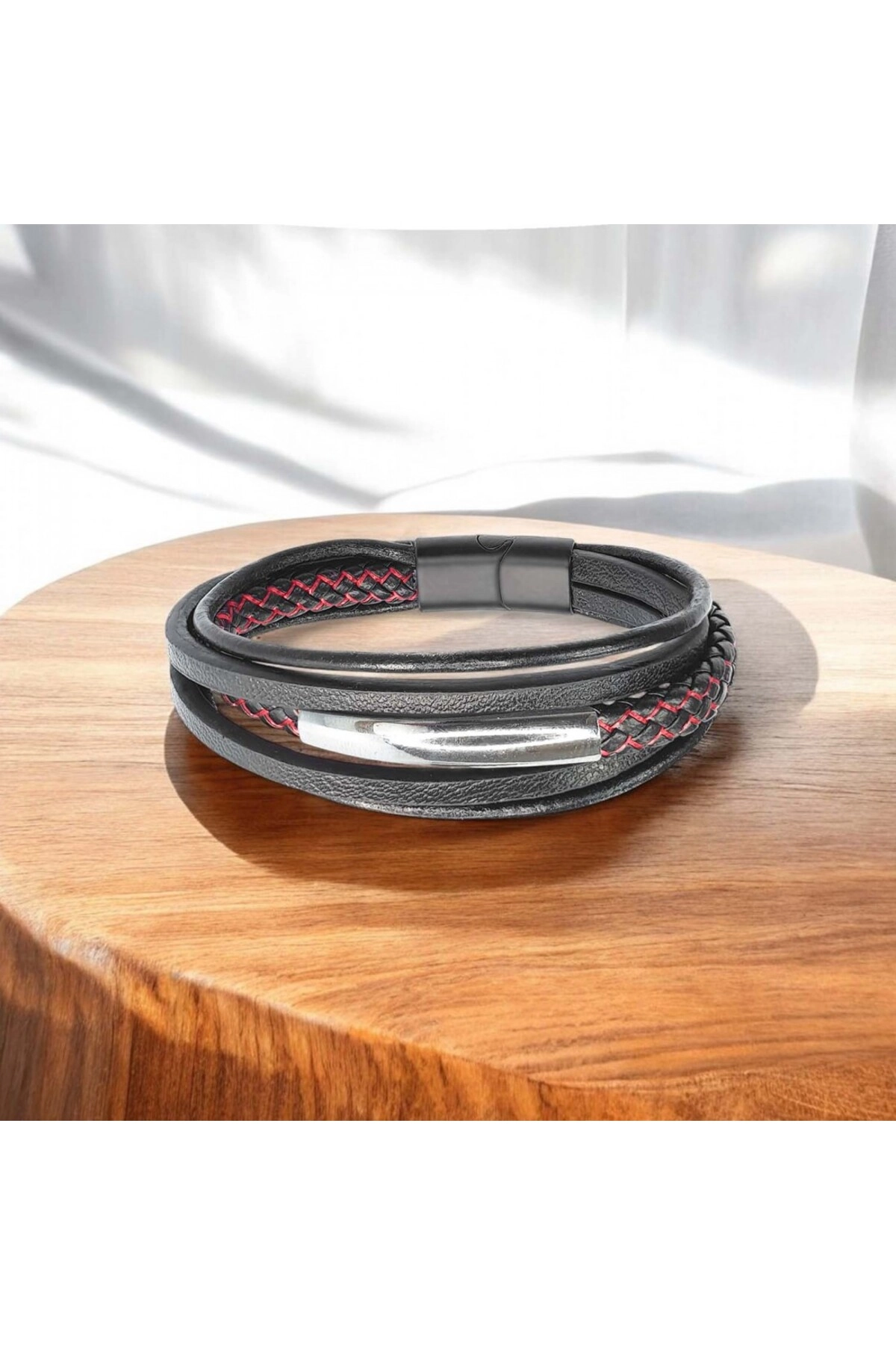 Kırmızı Siyah Çoklu Deri Ve İsim Yazılabilir Çelik Plakalı Bileklik-1