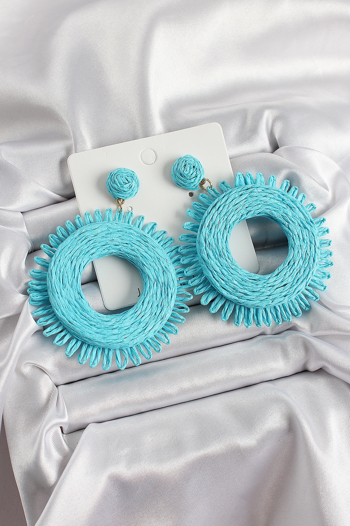 Mavi Püsküllü Halka Figürlü Hasır Örgü Model Gold Renk Kadın Küpe-0