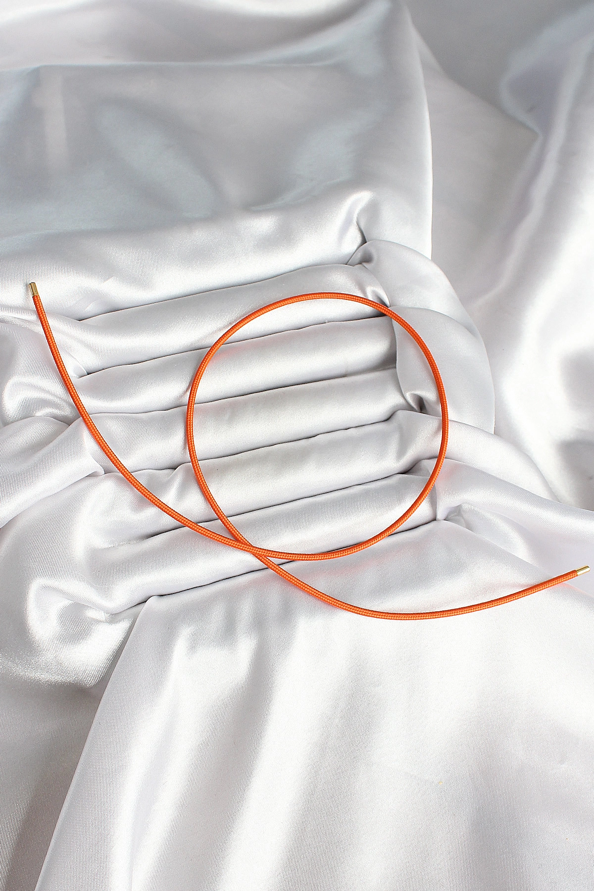 Mıknatıslı Turuncu Renk Sarmal Kadın Bileklik-1