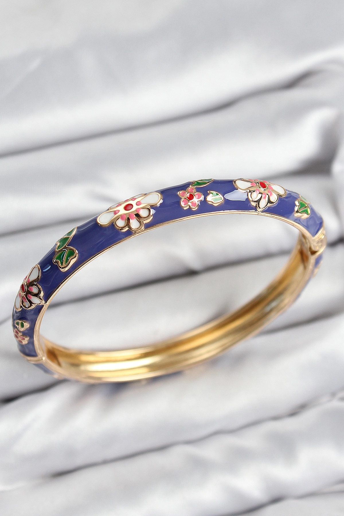 Mineli Pirinç Mor Çiçek Motifli Gold Kadın Kelepçe-0