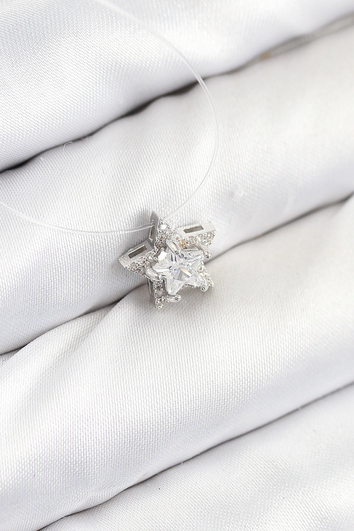 Misineli Yıldız Model Gümüş Renk Hayalet Kolye-0