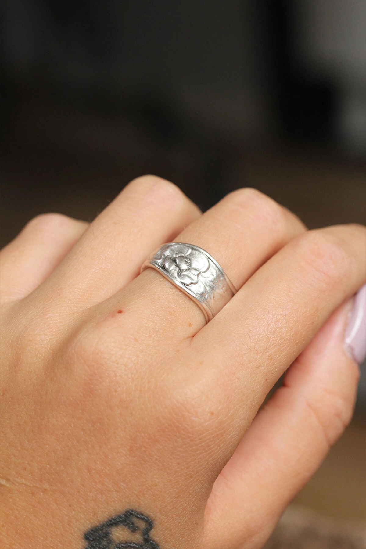 Otantik Çiçek Tasarımlı Ayarlamalı Kadın Yüzük-1