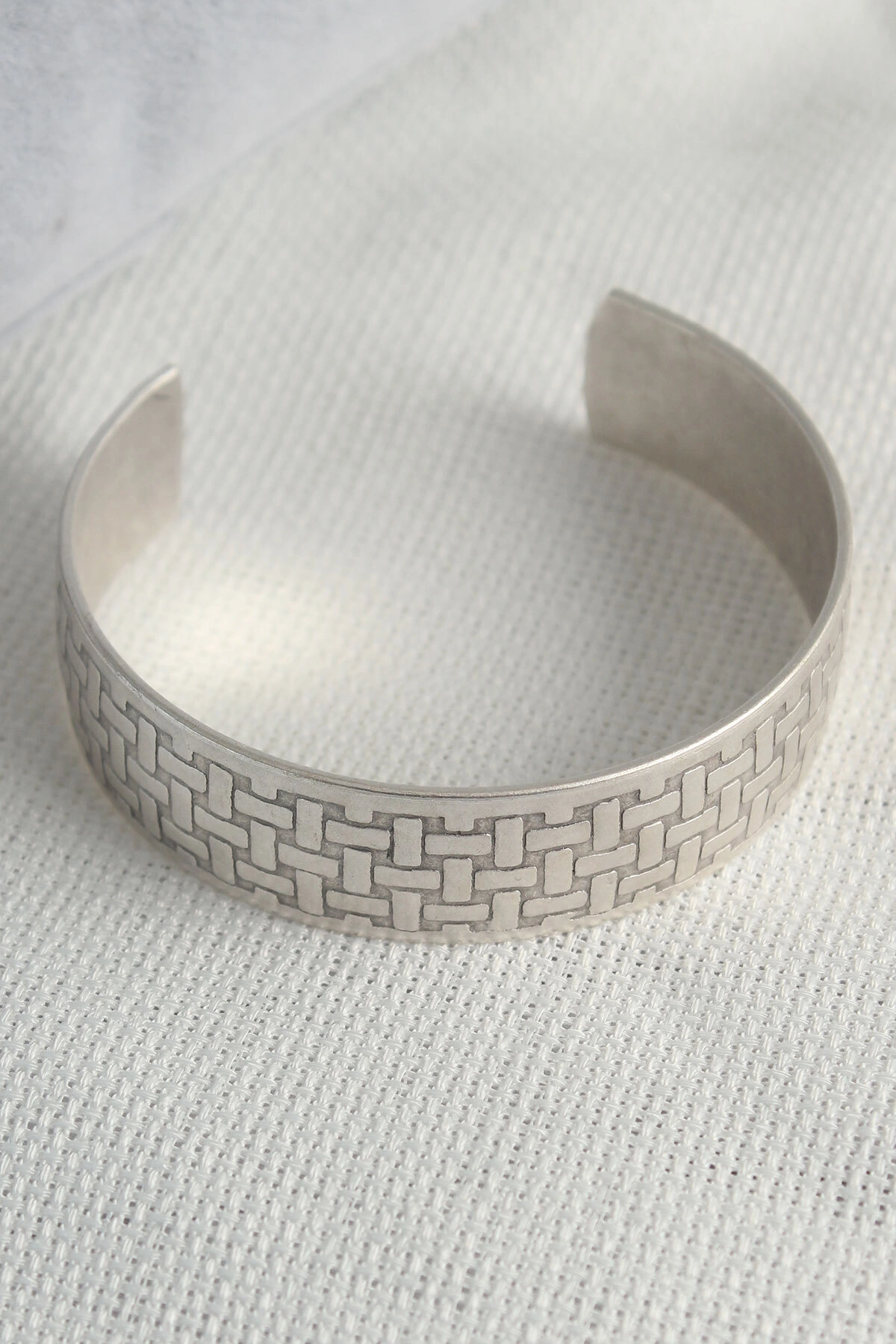 Otantik Gümüş Renk Motif İşleme Detay Plaka Erkek Bileklik-1