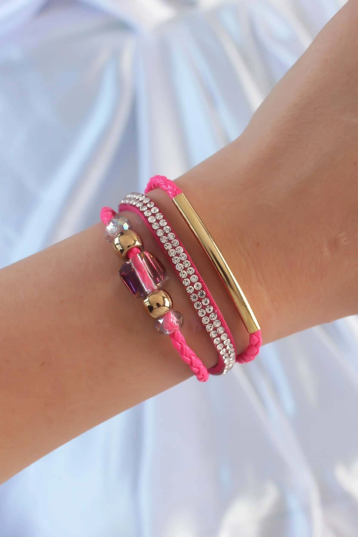 Pembe Renk Zirkon Taşlı Deri Çoklu Bileklik-0