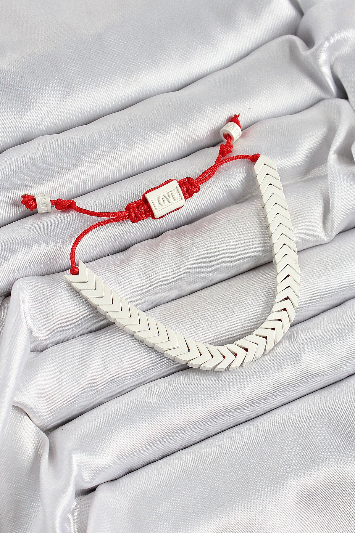 Pirinç Asansörlü Beyaz Juju Kadın Bileklik-0