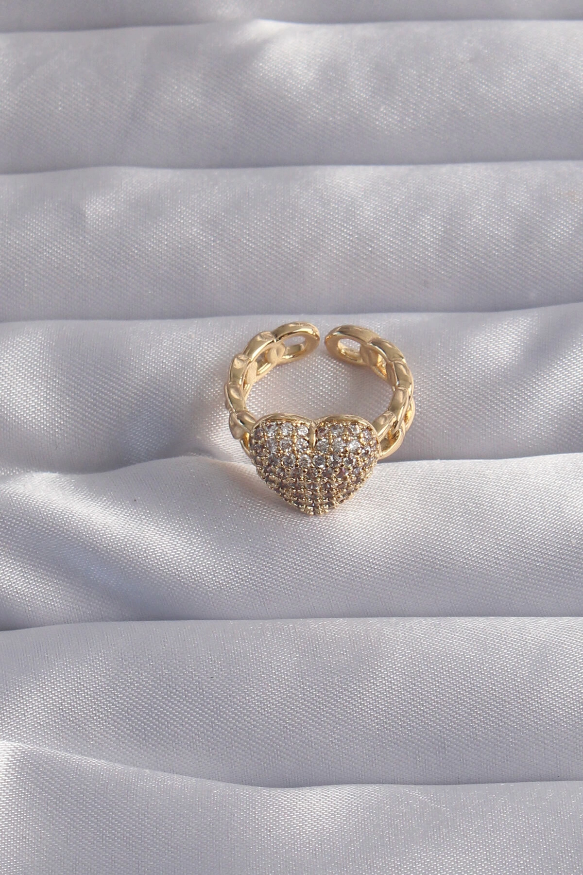 Pirinç Ayarlamalı Gold Renk Zirkon Taşlı Bombeli Kalp Yüzük-1