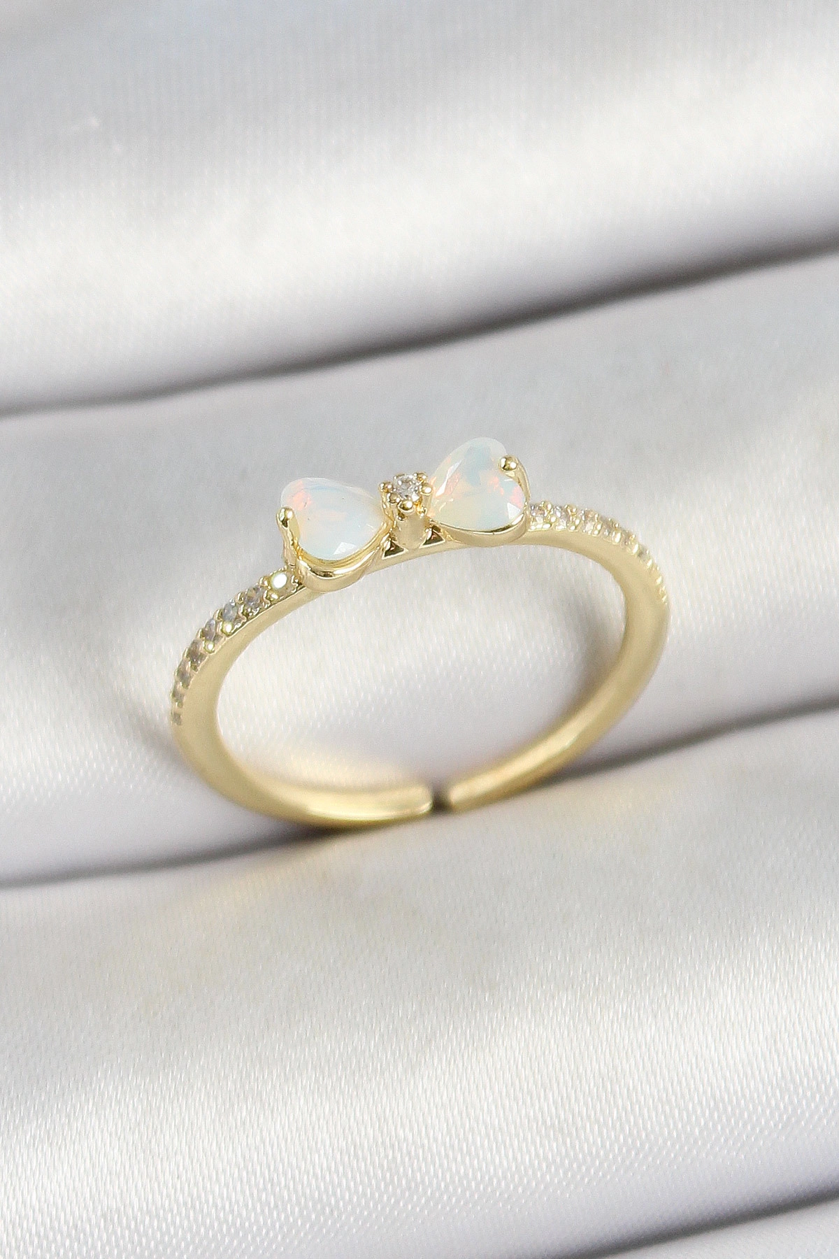 Pirinç Fiyonk Figürlü Zirkon Taşlı Gold Renk Ayarlanabilir Kadın Yüzük-0