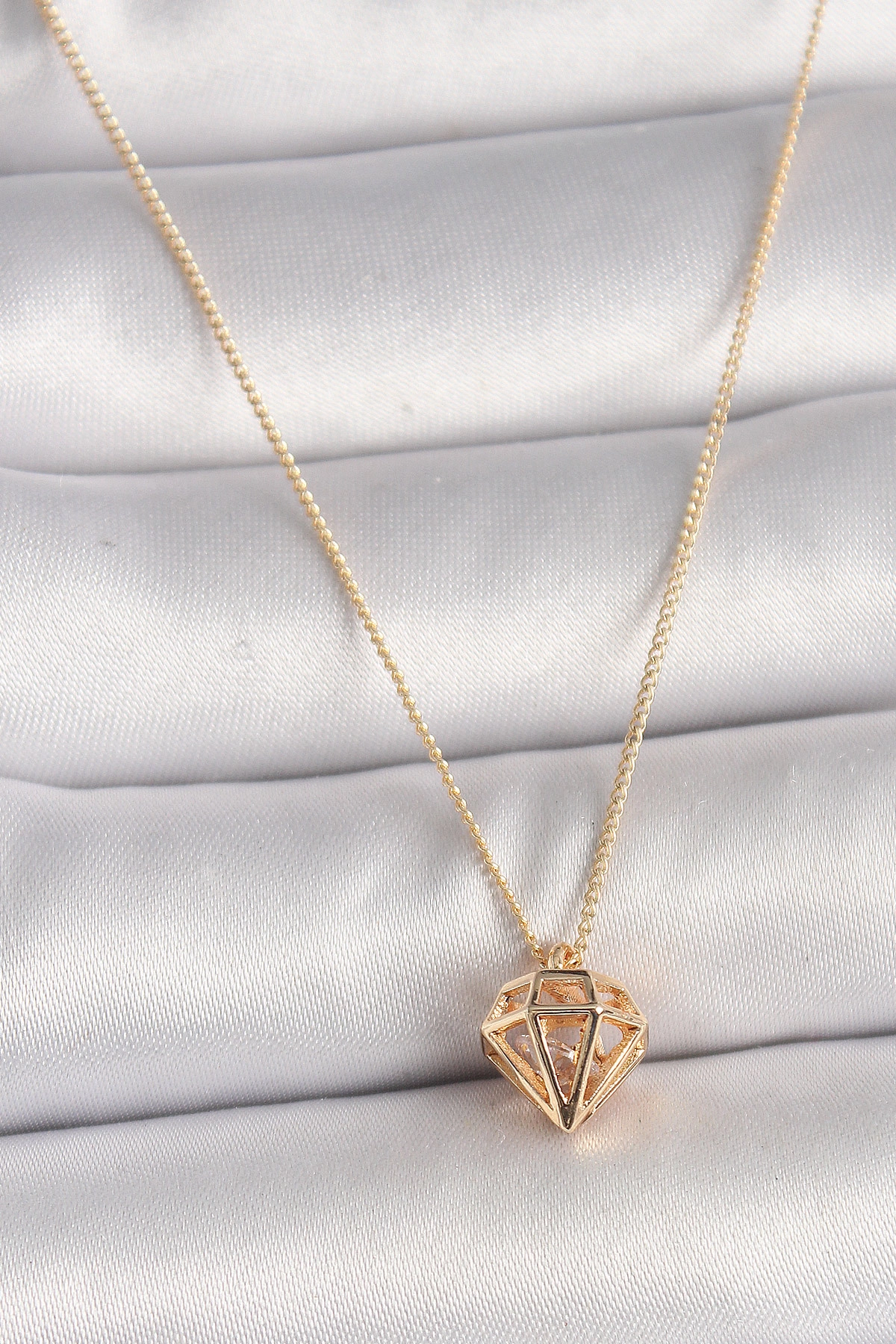 Pirinç Gold Renk 3D Zirkon Taşlı Elmas Model Kadın Kolye-0