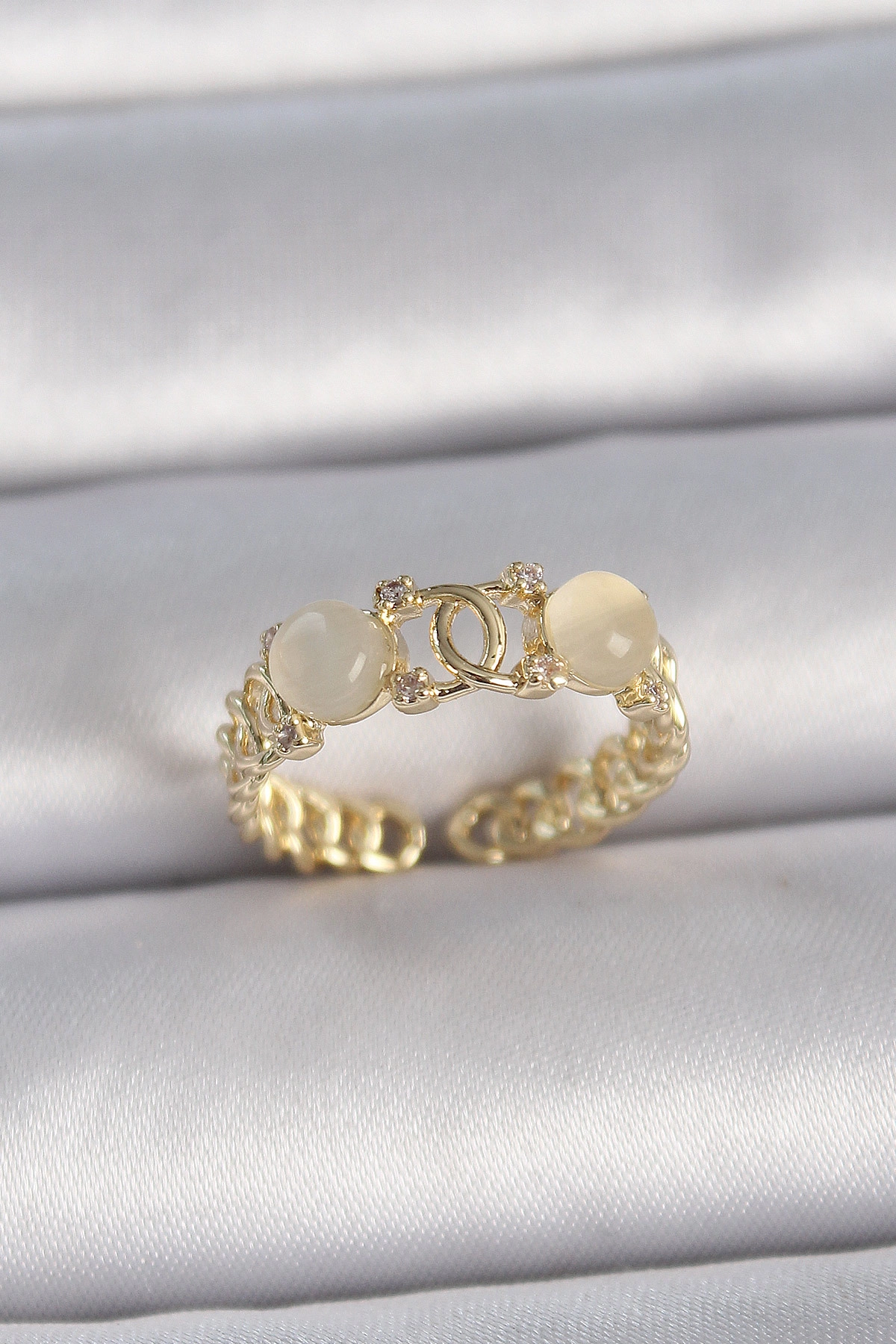 Pirinç Gold Renk Ayarlanabilir Zirkon Taşlı Beyaz Mineli Birleşik Halka Model Kadın Yüzük-0