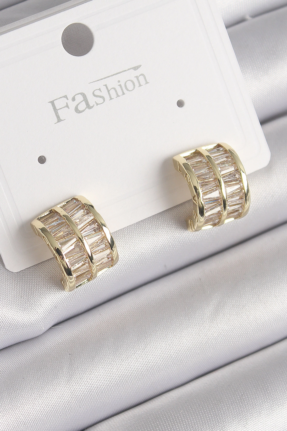 Pirinç Gold Renk Çift Sıra Zirkon Taşlı Kadın Küpe-0