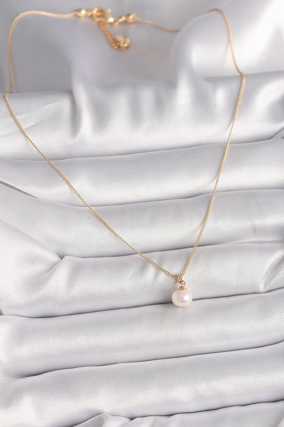 Pirinç Gold Renk İnci Model Kadın Kolye-1