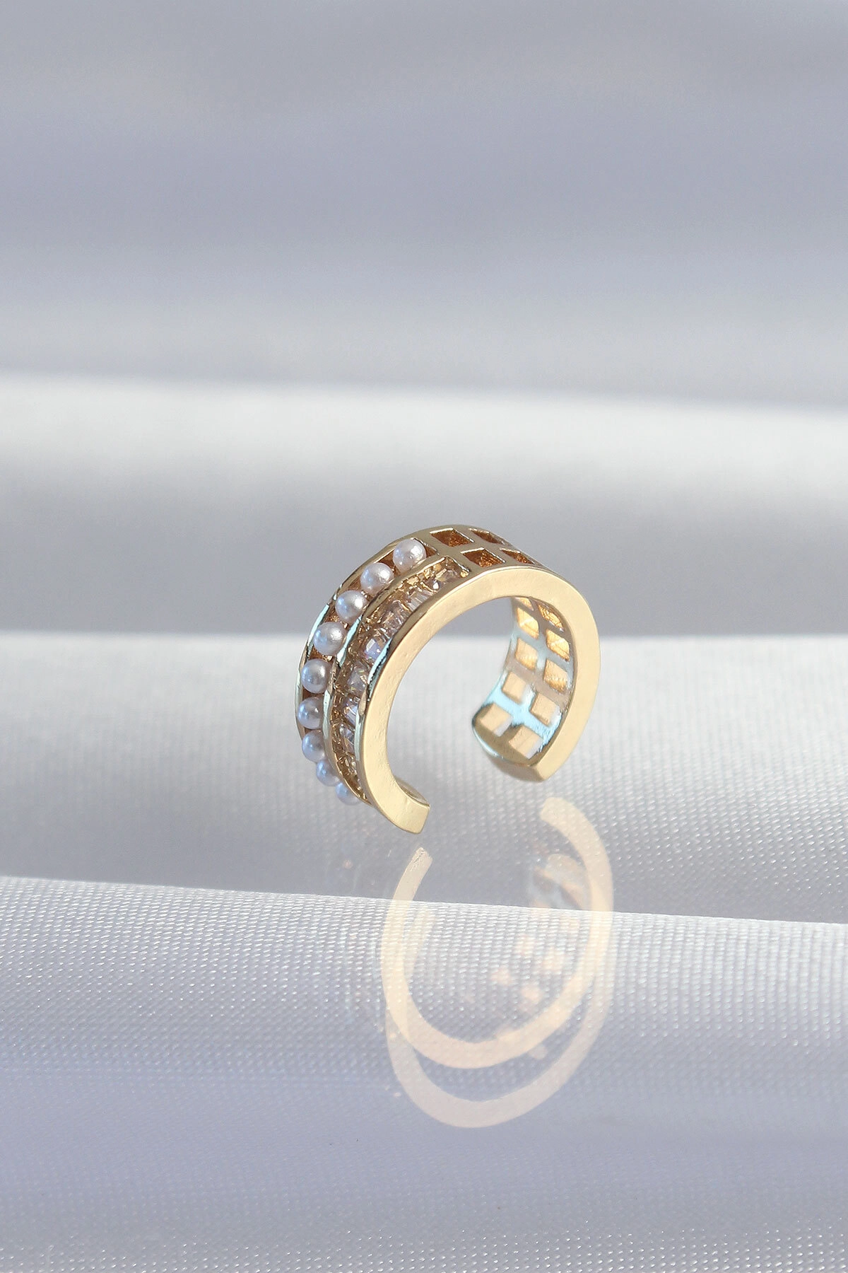 Pirinç Gold Renk İncili Baget Taşlı Earcuff Küpe-1